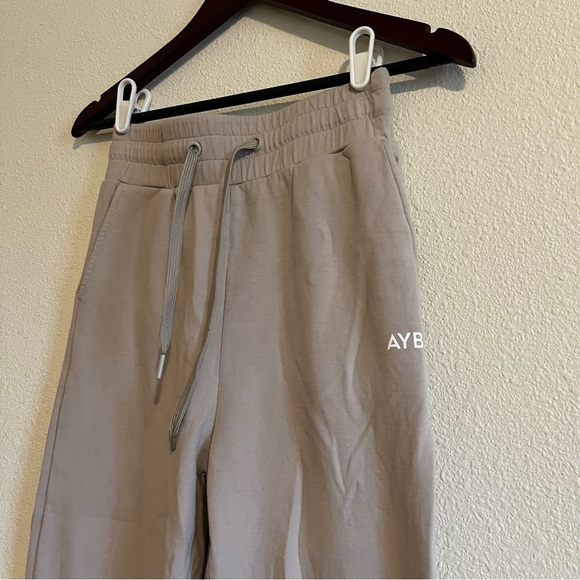 AYBL Everyday Comfy Sweatpant High Waist Joggers in Dove Gray / Tan Size Small - Picture 4 of 13